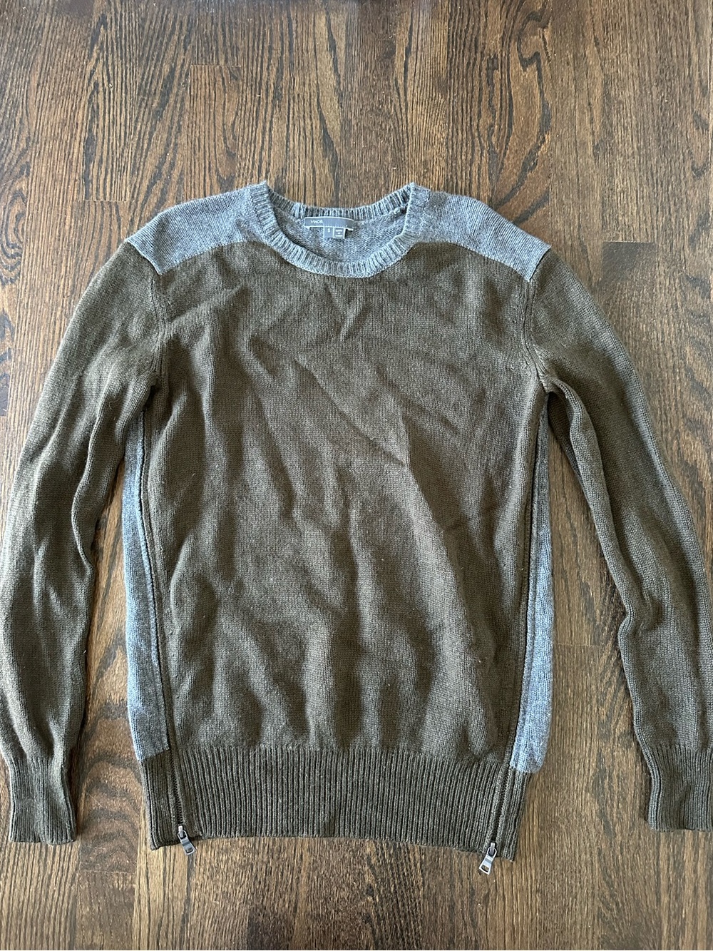 Vince Wool Cashmere Colorblock Side Zip Sweater Olive Gray Small